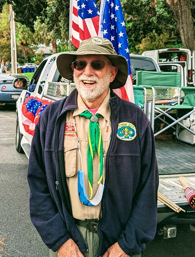 Pleasant Hill Rotarians in the PH July 4 Parade 2022